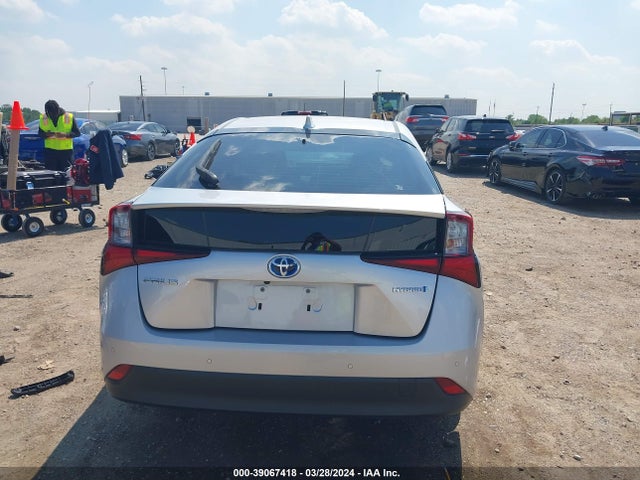 Toyota Prius Le 2020 JTDKARFU1L3122583 Image 17
