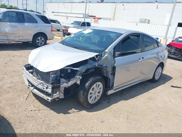 Toyota Prius Le 2020 JTDKARFU1L3122583 Image 2