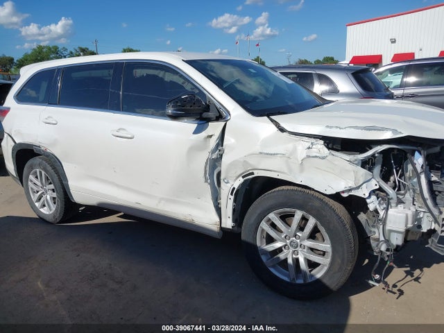 Toyota Highlander Le 2016 5TDZARFHXGS021046 Image 14