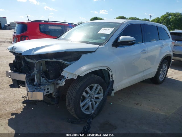 Toyota Highlander Le 2016 5TDZARFHXGS021046 Image 2