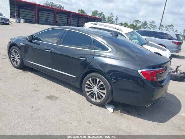 1G4ZP5SS6HU208897 Buick Lacrosse Essence