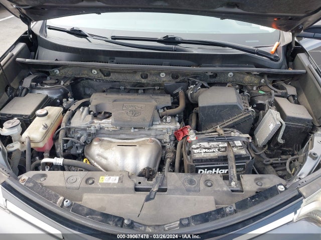 Toyota RAV4 LE 2018 JTMBFREV3JJ260517 Image 10