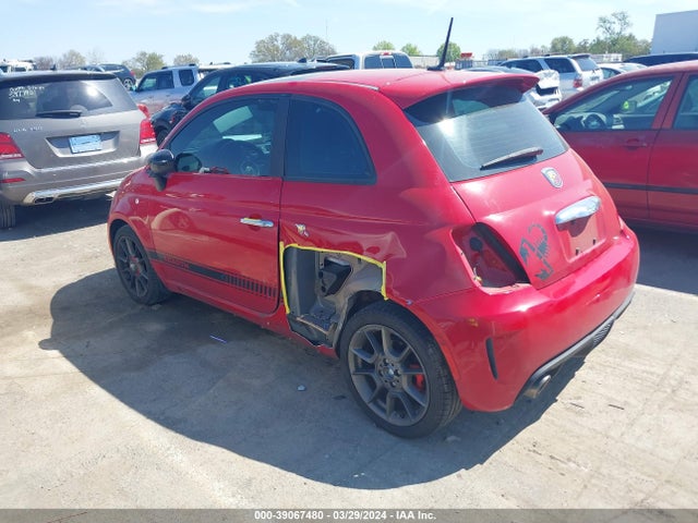 2015 FIAT 500 3C3CFFFH6FT500921 Photo 2