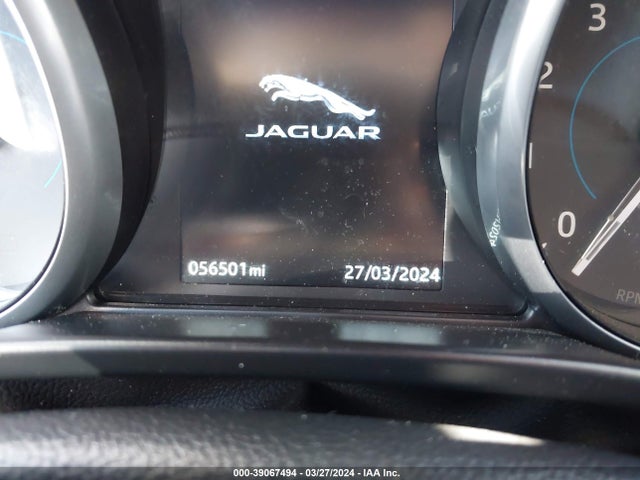 2017 JAGUAR XE SAJAE4BV9HA956896 Photo 6