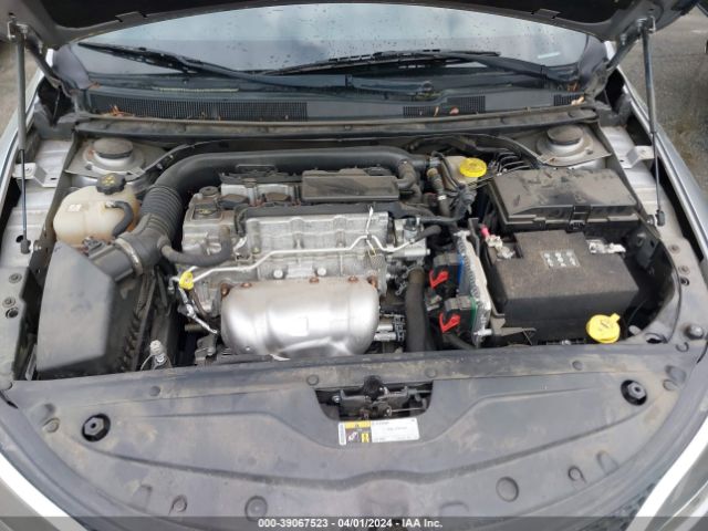 1C3CCCFB2HN512473 Chrysler 200 LX