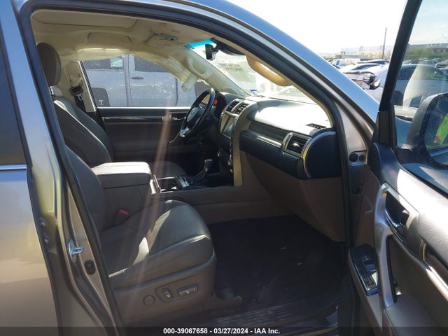 JTJAM7BXXM5288661 Lexus 460 Premium