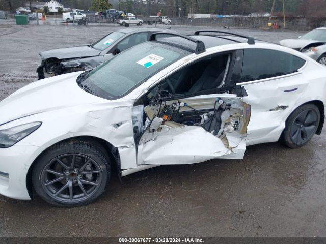 Auction sale of the 2019 Tesla Model 3 Long Range/mid Range/standard Range/standard Range Plus , vin: 5YJ3E1EA5KF307139, lot number: 439067677