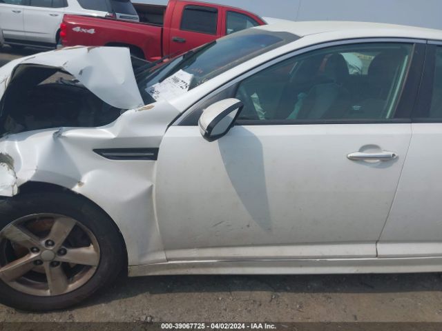 KNAGM4A76F5547109 KIA Optima Lx