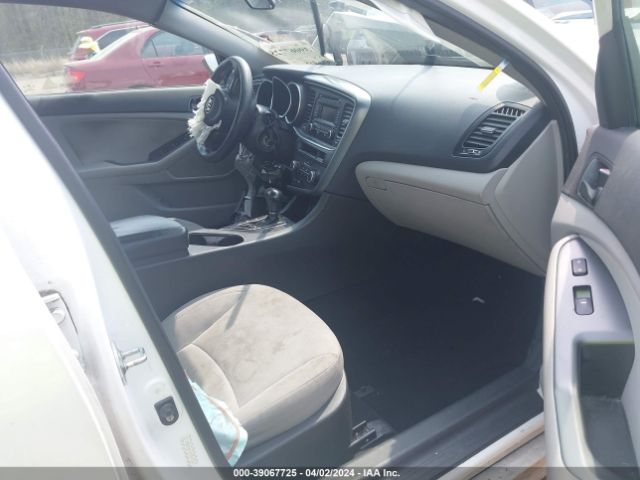 KNAGM4A76F5547109 KIA Optima Lx