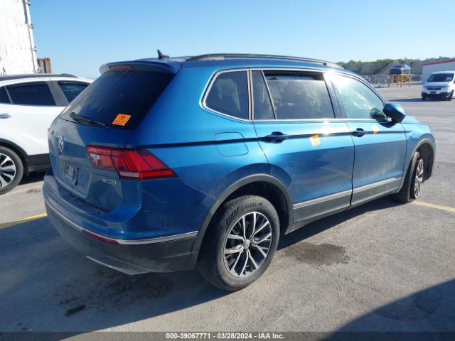 3VV2B7AX8LM100616 Volkswagen Tiguan 2.0t Se/2.0t Se R-line Black/2.0t Sel