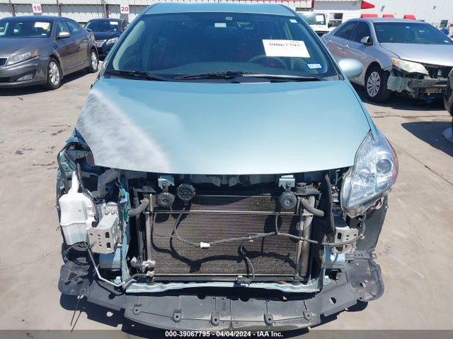 Toyota Prius Two 2015 JTDKN3DU6F1918573 Image 13