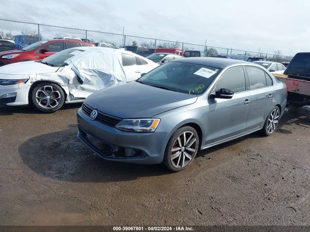 3VWD17AJ4EM245268 Volkswagen Jetta 1.8t Se