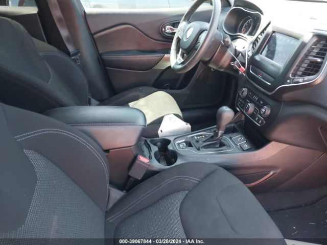 1C4PJLCB1LD556826 Jeep Cherokee Latitude Fwd