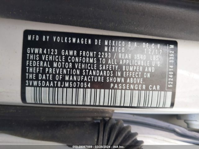 2018 VOLKSWAGEN BEETLE 3VW5DAAT8JM507054 Photo 8