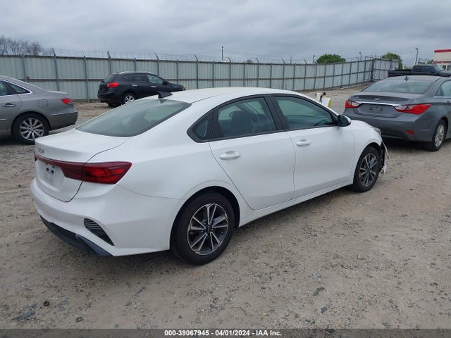 KIA Forte Lxs 2023 3KPF24AD4PE557265 Image 4