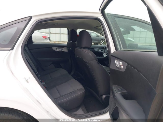 KIA Forte Lxs 2023 3KPF24AD4PE557265 Image 8