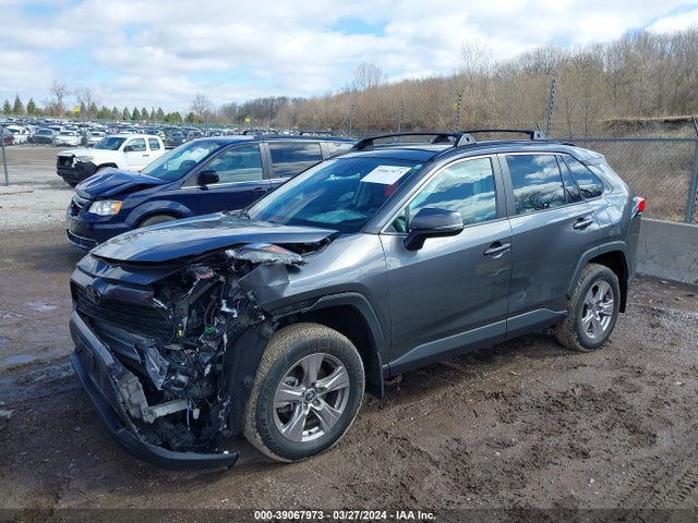 Toyota Rav4 Xle 2022 2T3P1RFV1NC261824 Image 2