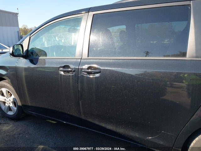 Toyota Sienna Le 8 Passenger 2016 5TDKK3DC6GS706549 Image 14