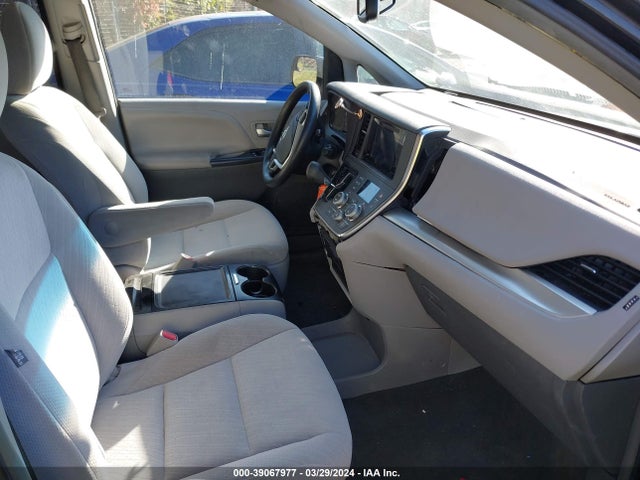Toyota Sienna Le 8 Passenger 2016 5TDKK3DC6GS706549 Image 5