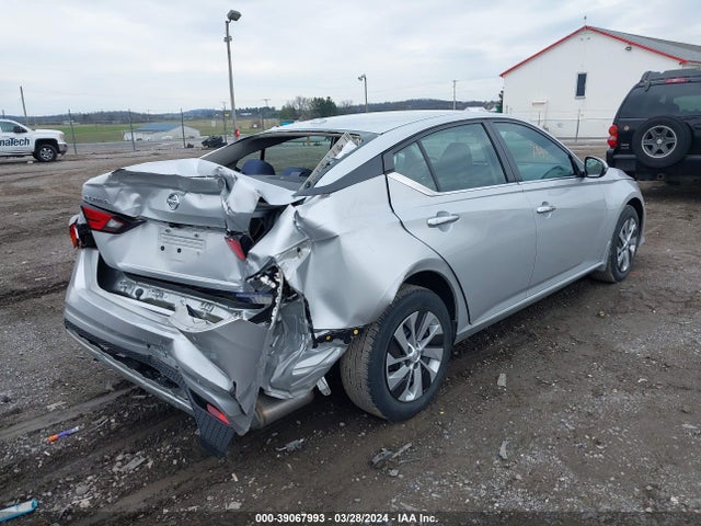 1N4BL4BW8LC101949 Nissan Altima S Intelligent Awd