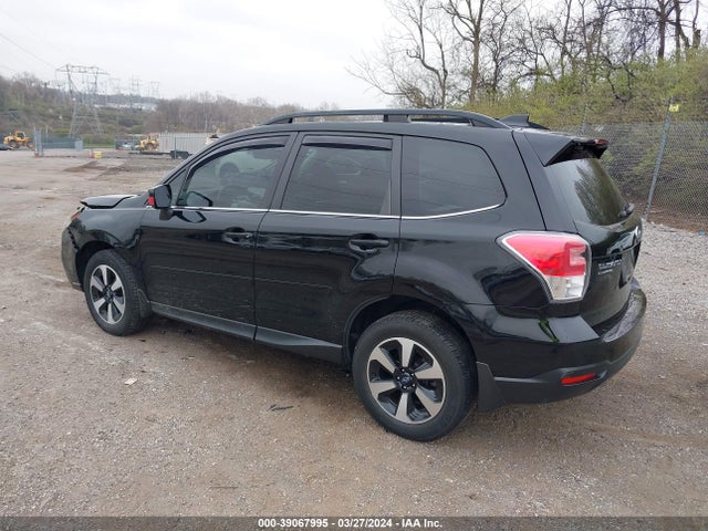 Subaru Forester 2.5i Limited 2017 JF2SJAJC0HH592857 Image 3