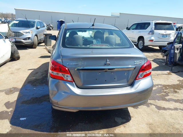 ML32F3FJ1JHF11444 Mitsubishi Mirage G4 Es