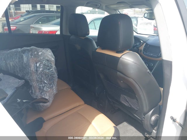 Chevrolet Trax Lt 2017 3GNCJLSB8HL159722 Image 8