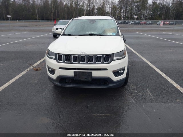 Jeep Compass Latitude 4x4 2018 3C4NJDBB6JT282805 Image 12