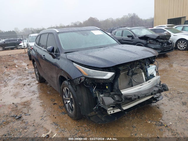 Toyota Highlander Xle 2022 5TDHZRAH5NS103646 zdjęcie główne