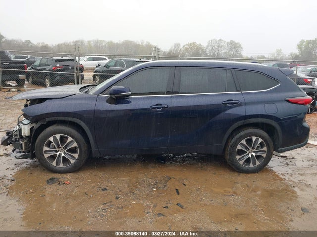 Toyota Highlander Xle 2022 5TDHZRAH5NS103646 Image 15
