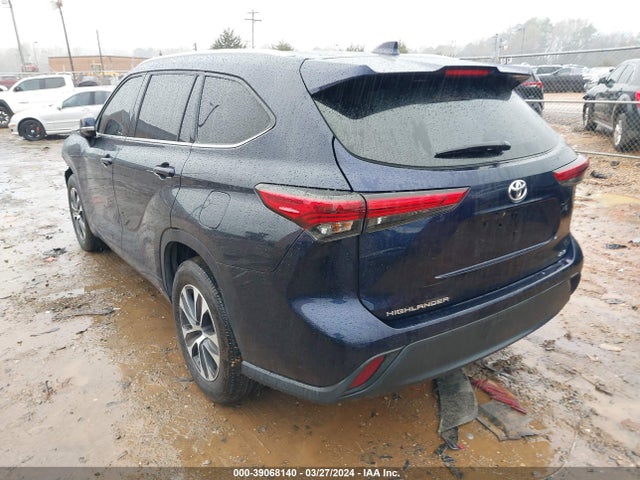 Toyota Highlander Xle 2022 5TDHZRAH5NS103646 Image 3
