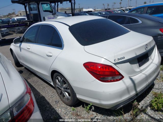 55SWF4JB0FU091750 Mercedes-Benz C 300 Luxury/sport