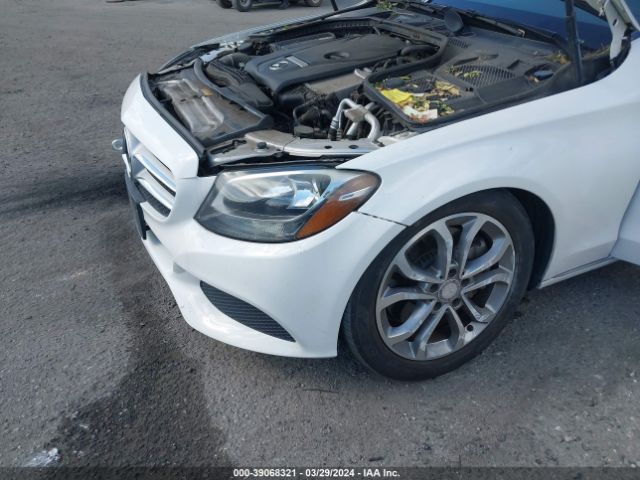 55SWF4JB0FU091750 Mercedes-Benz C 300 Luxury/sport