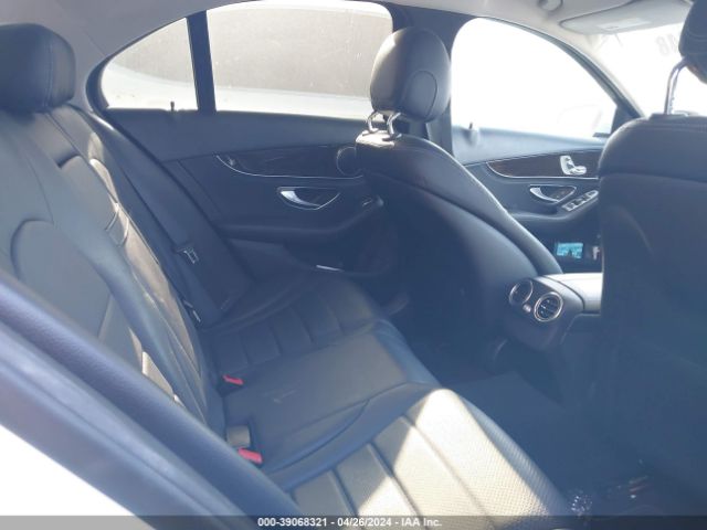 55SWF4JB0FU091750 Mercedes-Benz C 300 Luxury/sport