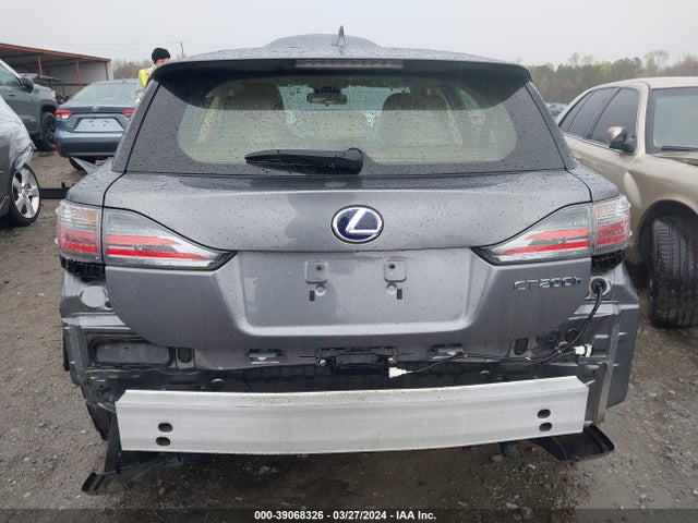 JTHKD5BHXE2187710 Lexus CT 200H