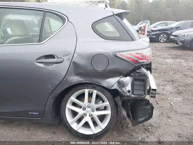 JTHKD5BHXE2187710 Lexus CT 200H