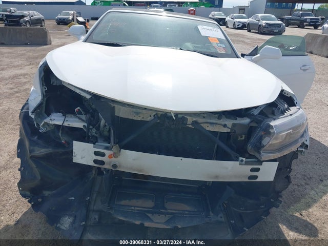 Chevrolet Camaro 2lt 2018 1G1FD3DS5J0107387 Image 6