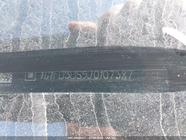 Chevrolet Camaro 2lt 2018 1G1FD3DS5J0107387 Image 9