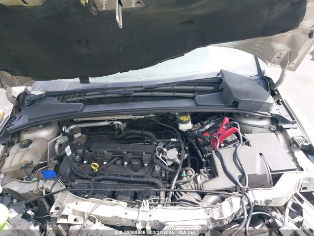 Ford FOCUS SE 2017 1FADP3F20HL304243 Image 10