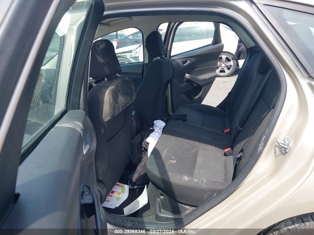 Ford FOCUS SE 2017 1FADP3F20HL304243 Image 8