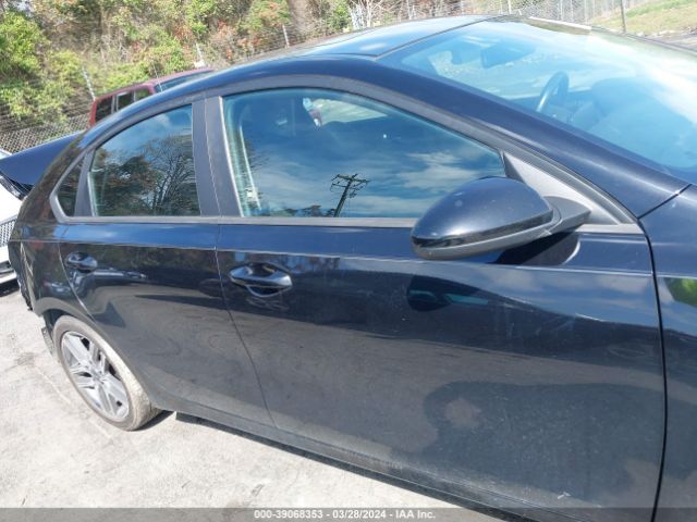 3KPF34ADXKE021118 KIA FORTE S