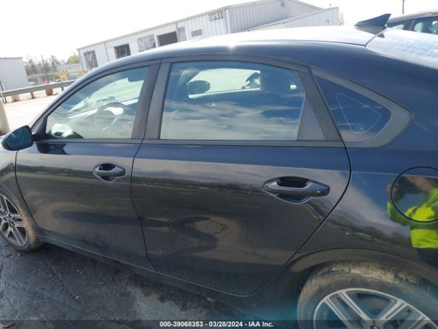 3KPF34ADXKE021118 KIA FORTE S