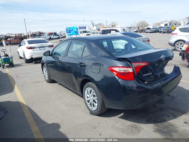 Toyota COROLLA LE 2017 5YFBURHE1HP707370 Image 3