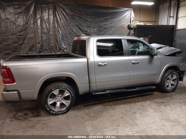 RAM 1500 Laramie  4x4 5'7 Box 2022 1C6SRFJM5NN223946 Image 12