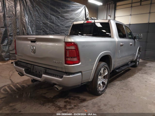 RAM 1500 Laramie  4x4 5'7 Box 2022 1C6SRFJM5NN223946 Image 4
