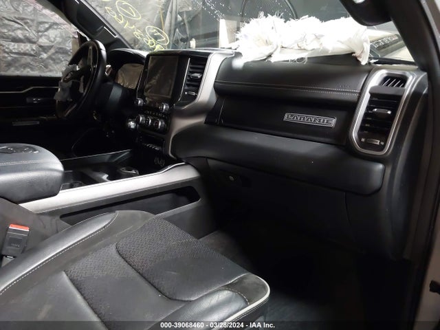RAM 1500 Laramie  4x4 5'7 Box 2022 1C6SRFJM5NN223946 Image 5