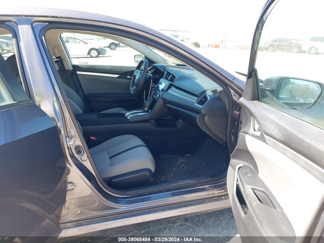 Honda Civic Lx 2018 19XFC2F53JE041943 Image 5