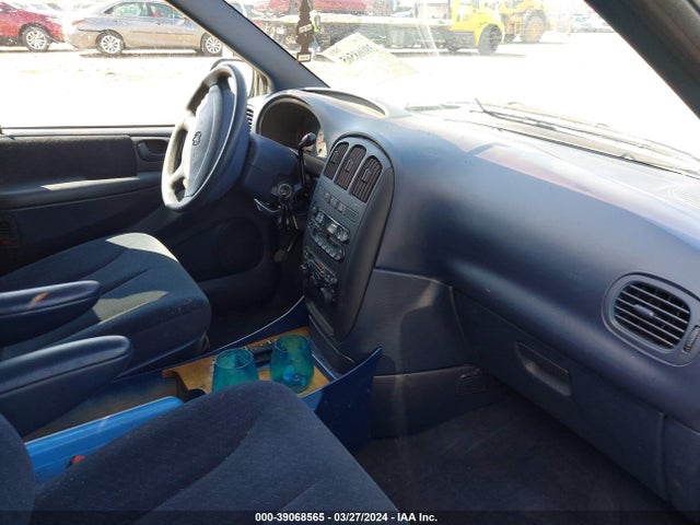 Продажа на аукционе авто 2001 Dodge Grand Caravan Sport, vin: 2B8GP44391R204711, номер лота: 39068565