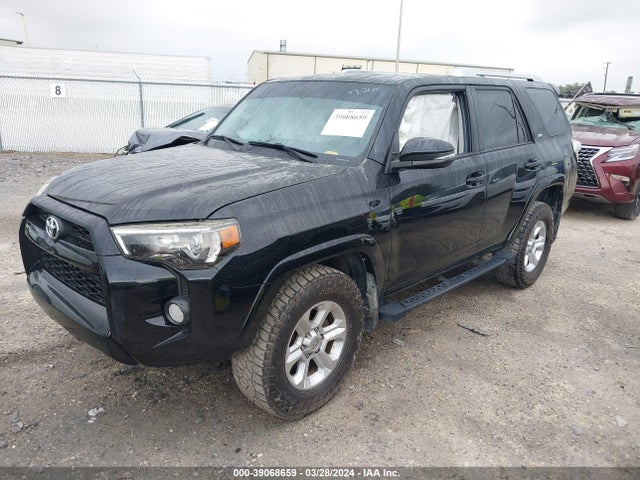 Toyota 4runner Sr5 Premium 2018 JTEZU5JRXJ5169187 Image 2