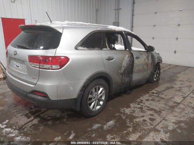 KIA Sorento 2.4l Lx 2017 5XYPGDA38HG301583 Image 4